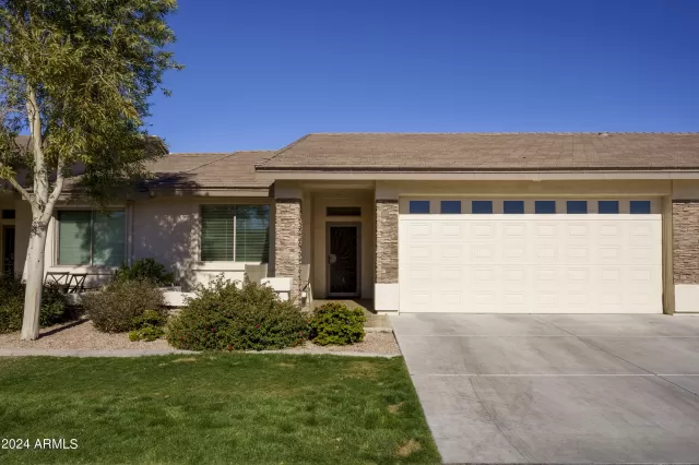 MLS: 6648597 Condo For Sale