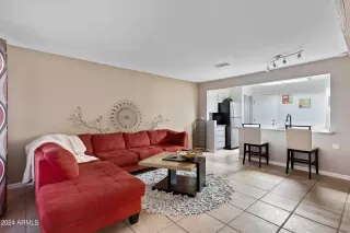 Photo #4: 6648821 Listing 