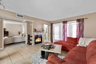 Photo #5: 6648821 Listing 