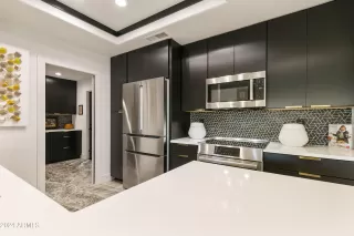 Photo #4: 6648855 Listing