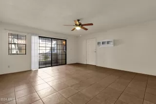 Photo #5: 6648877 Listing 