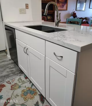 Photo #3: 6649027 Listing