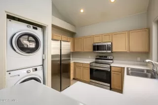 Photo #4: 6649390 Listing 