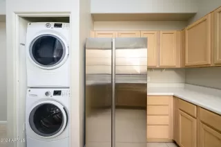 Photo #5: 6649390 Listing 