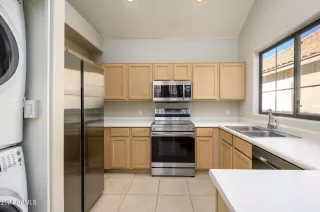 Photo #6: 6649390 Listing 