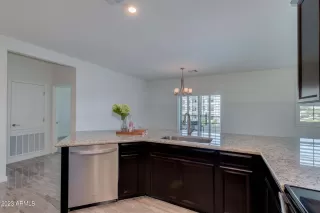 Photo #5: 6649523 Listing 