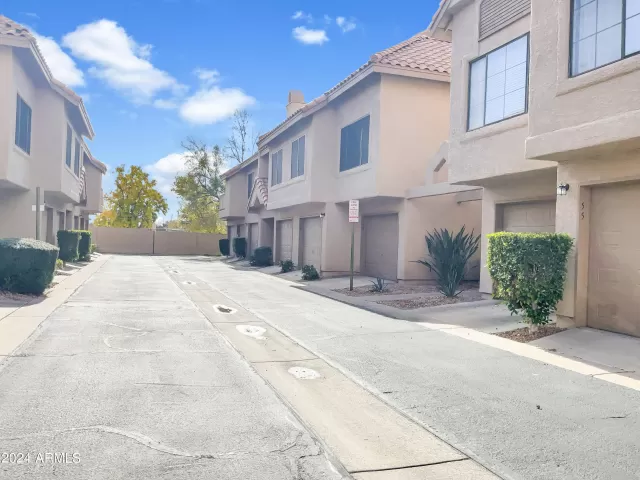 MLS: 6649529 Condo For Sale