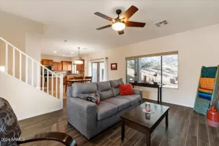 Photo #6: 6649771 Listing