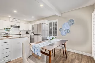 Photo #3: 6649834 Listing