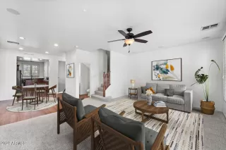 Photo #2: 6649937 Listing 