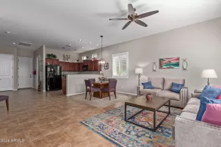 Photo #3: 6650046 Listing