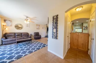 Photo #5: 6650065 Listing 