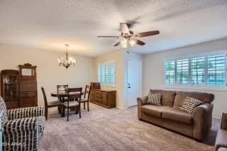 Photo #5: 6650068 Listing 