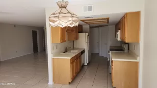 Photo #6: 6650079 Listing