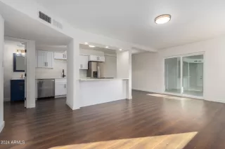 Photo #1: 6650120 Listing