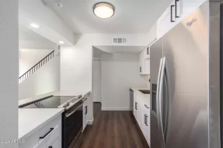 Photo #4: 6650120 Listing