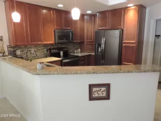 Photo #5: 6650366 Listing 