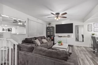 Photo #4: 6650641 Listing 