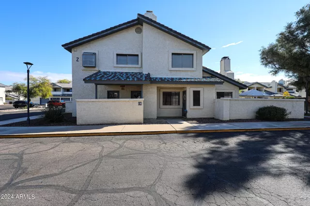 MLS: 6650756 Condo For Sale