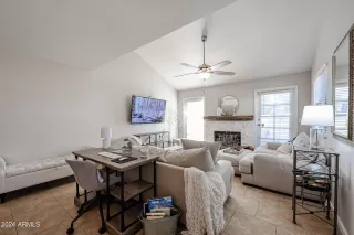 Photo #6: 6650756 Listing