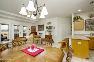 Photo #4: 6650773 Listing