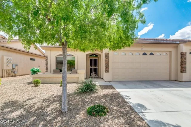 MLS: 6651119 Condo For Sale