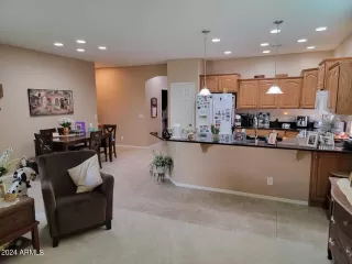 Photo #2: 6651119 Listing