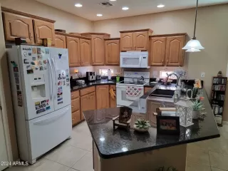 Photo #4: 6651119 Listing