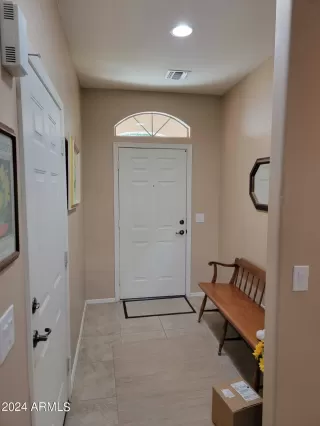 Photo #5: 6651119 Listing