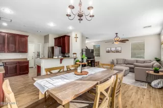 Photo #3: 6651468 Listing