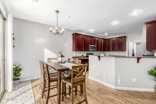 Photo #5: 6651468 Listing