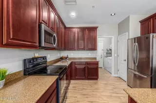 Photo #6: 6651468 Listing