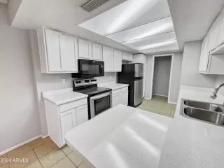 Photo #6: 6651596 Listing 