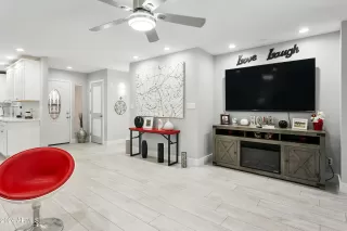 Photo #3: 6651630 Listing