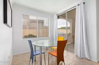 Photo #5: 6651993 Listing