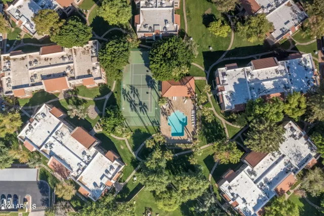 MLS: 6652025 Condo For Sale