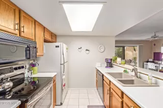 Photo #2: 6652077 Listing