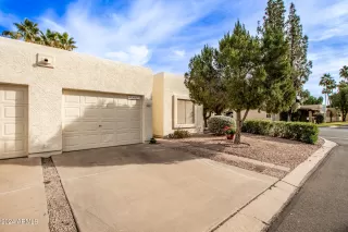 Photo #5: 6652077 Listing