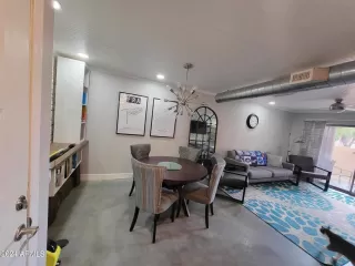 Photo #5: 6652085 Listing