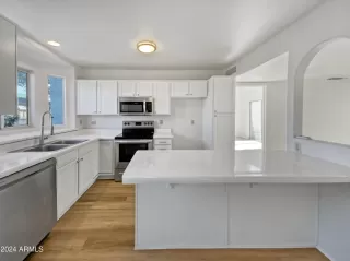 Photo #1: 6652119 Listing