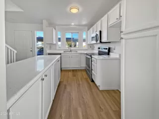 Photo #2: 6652119 Listing