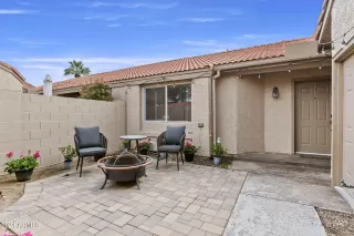 Photo #2: 6652163 Listing