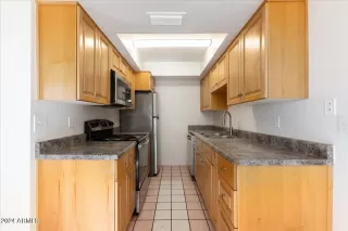 Photo #2: 6652360 Listing 