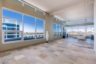 Photo #5: 6652613 Listing