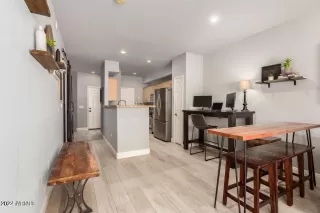 Photo #4: 6652640 Listing