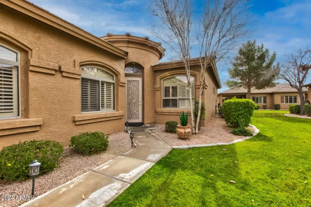 MLS: 6652828 Condo For Sale