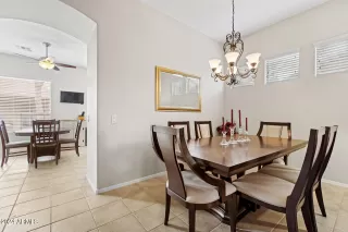 Photo #4: 6652828 Listing