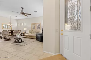 Photo #6: 6652828 Listing