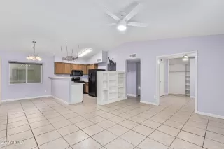 Photo #3: 6652919 Listing