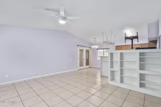 Photo #4: 6652919 Listing